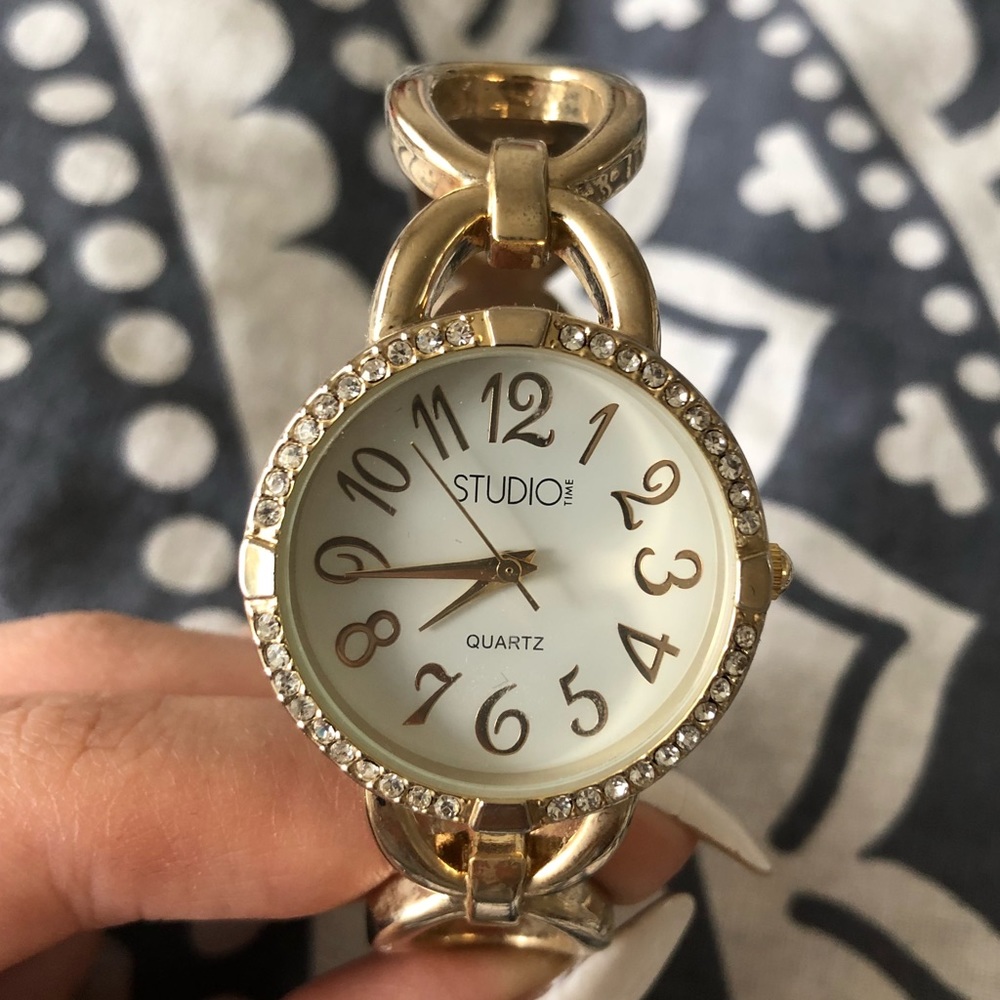 Studio Watch
